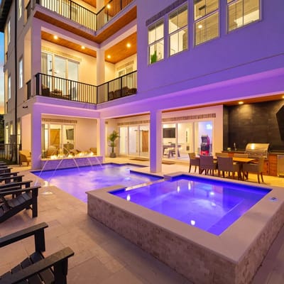Huge Corner House 30A! Free Bikes/Walk to Beach!